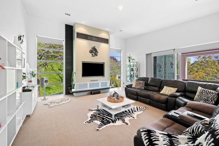 Photo of property in 48b Nevada Drive, Merrilands, New Plymouth, 4312