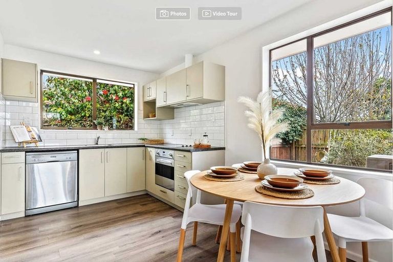 Photo of property in 1/49 Cowes Street, Avondale, Christchurch, 8061