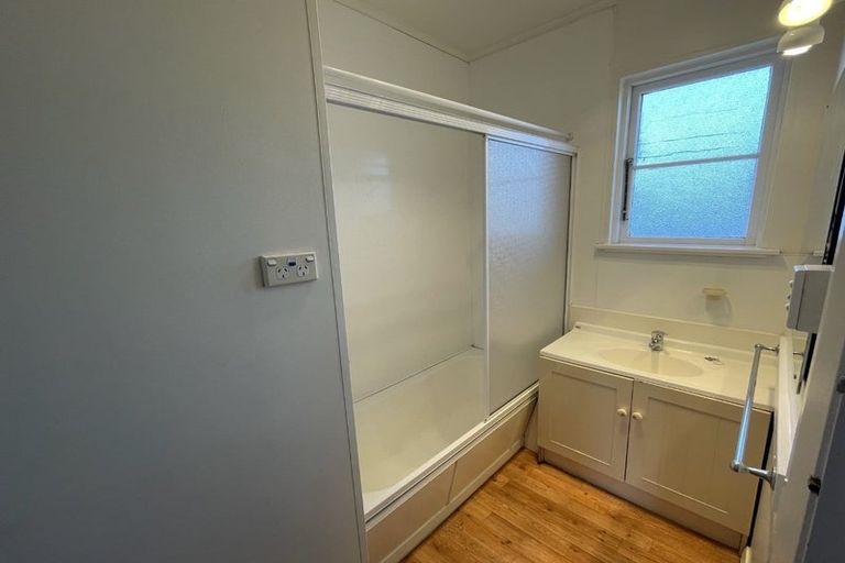 Photo of property in 11 Centennial Avenue, Riccarton, Christchurch, 8041