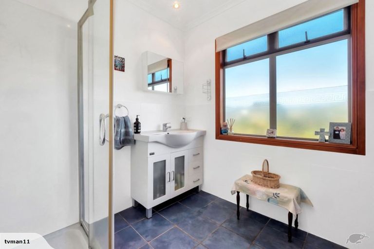 Photo of property in 150 Waitaha Road, Welcome Bay, Tauranga, 3112