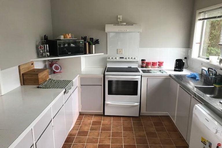 Photo of property in 6 Ayr Place, Papakowhai, Porirua, 5024