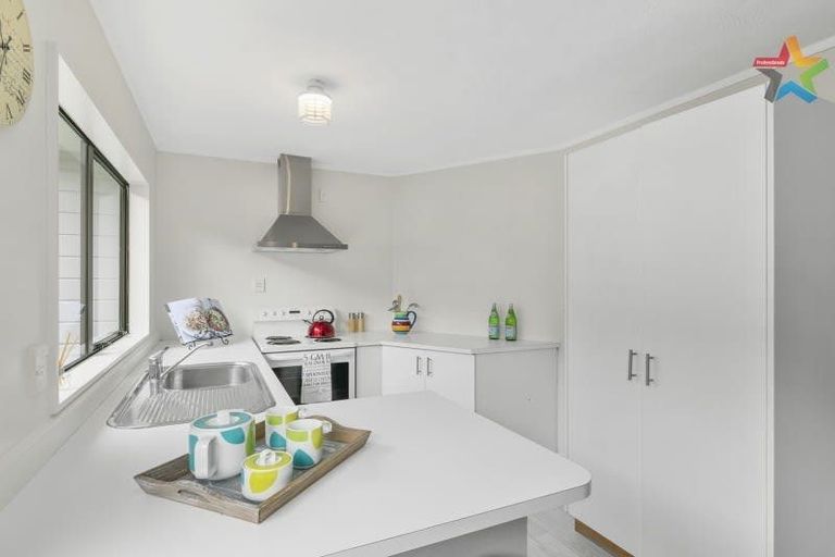 Photo of property in 2/33 Godley Street, Waterloo, Lower Hutt, 5011