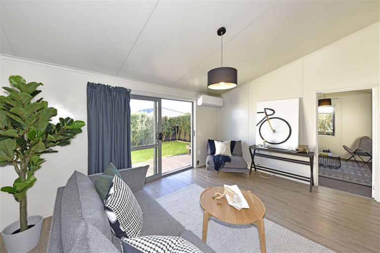 Photo of property in 3 Kingsbridge Drive, Burwood, Christchurch, 8083