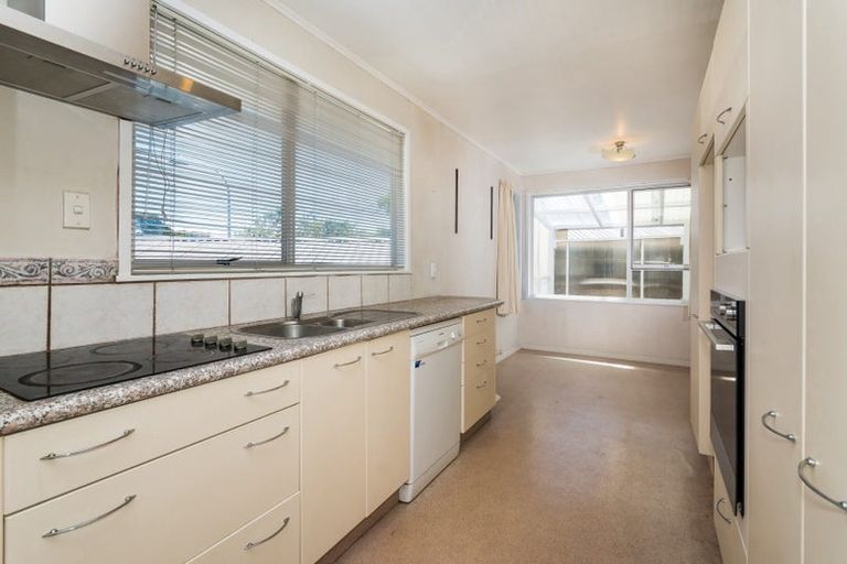 Photo of property in 1/285 Sunset Road, Sunnynook, Auckland, 0632