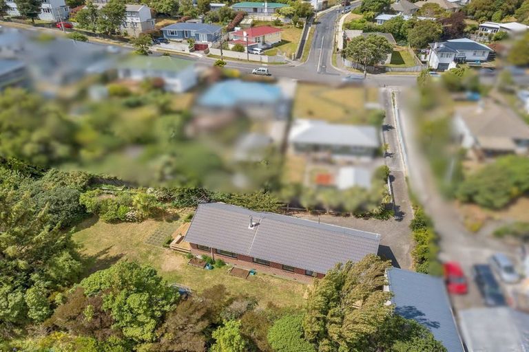 Photo of property in 65 Bell Street, Tawa, Wellington, 5028