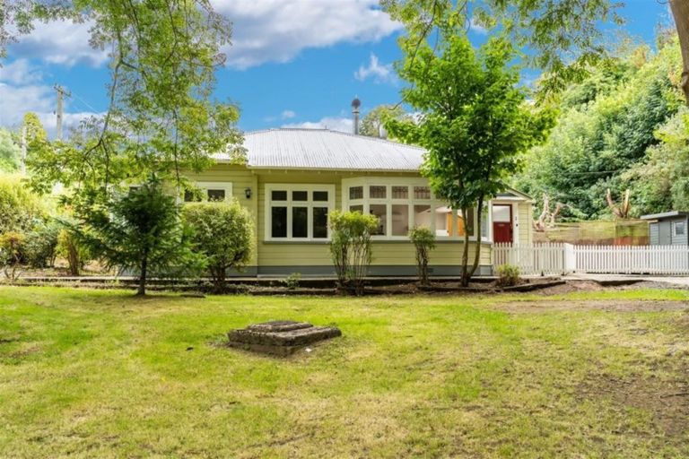 Photo of property in 2 Hawthorn Avenue, Mornington, Dunedin, 9011