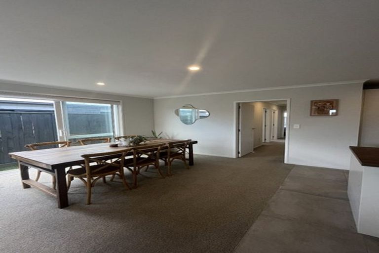 Photo of property in 8 Roslyn Farm Street, Ramarama, 2579