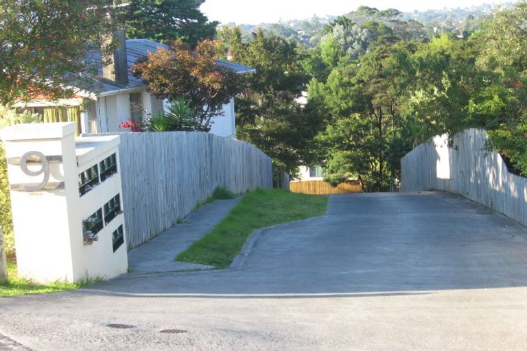 Photo of property in 9k View Road, Glenfield, Auckland, 0627