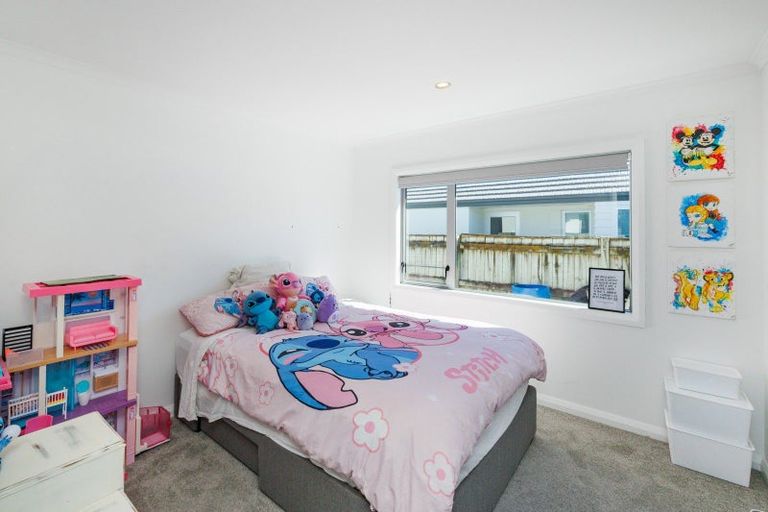 Photo of property in 1 Silicon Way, Fitzherbert, Palmerston North, 4410
