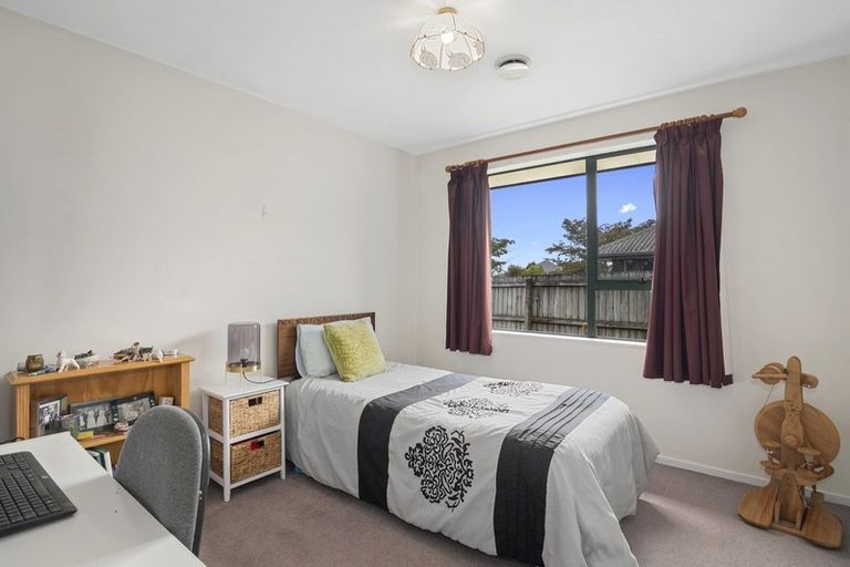 Photo of property in 10 Albizia Place, Richmond, 7020