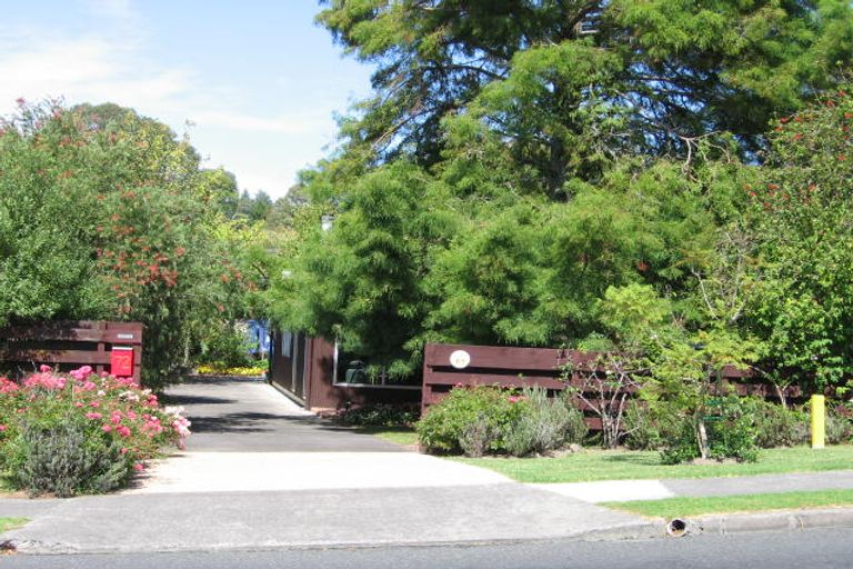 Photo of property in 72 Glenvar Road, Torbay, Auckland, 0630