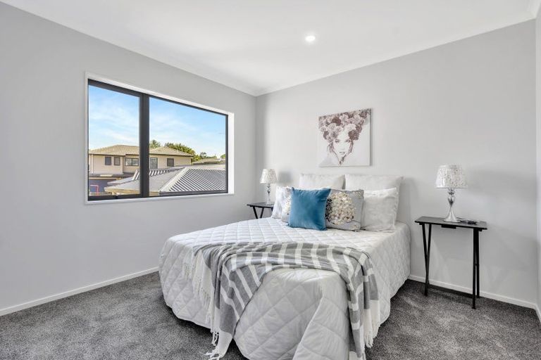 Photo of property in 5/72 Howe Street, Howick, Auckland, 2014