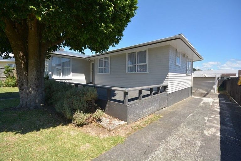 Photo of property in 22 Duggan Avenue, Mangere, Auckland, 2022