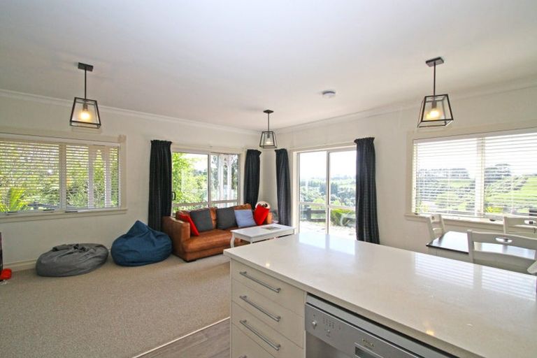 Photo of property in 465 Mangorei Road, Highlands Park, New Plymouth, 4312