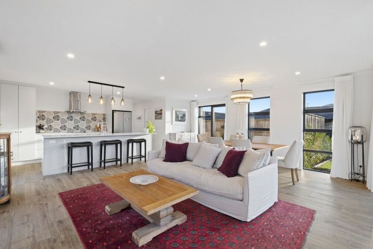 Photo of property in 2 Wesleyan Street, Paerata, 2124