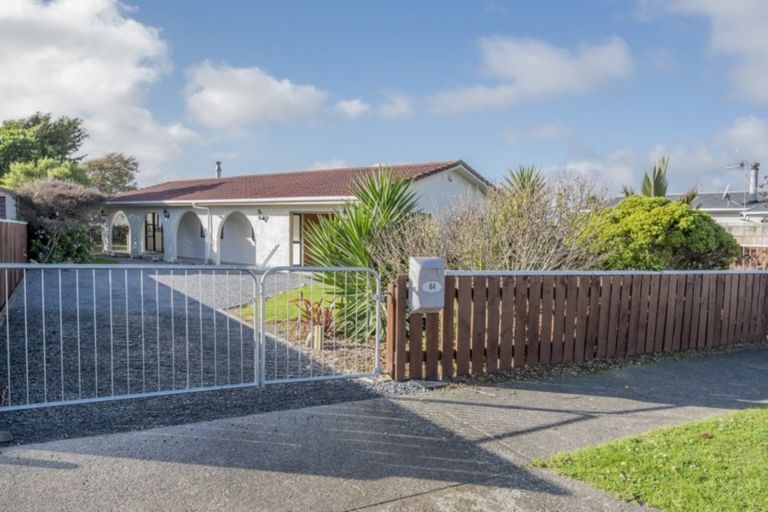 Photo of property in 64 Atkinson Avenue, Otaki Beach, Otaki, 5512