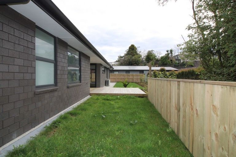 Photo of property in 5 Mackillop Way, Brooklands, New Plymouth, 4310