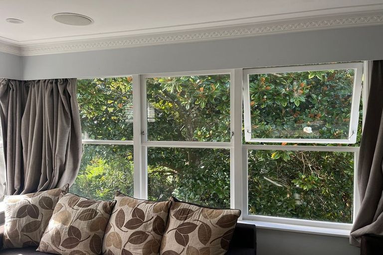 Photo of property in 35 Parker Avenue, New Lynn, Auckland, 0600