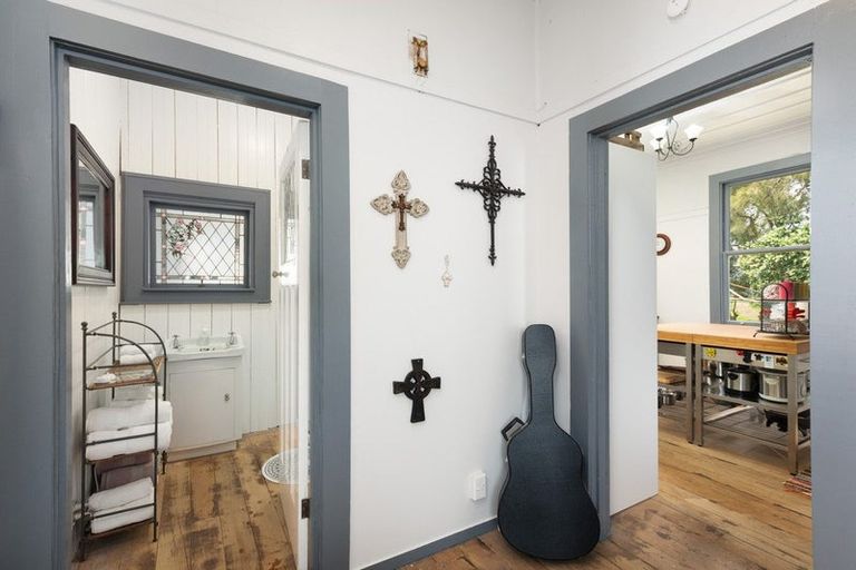 Photo of property in 446 State Highway 25, Waitakaruru, Thames, 3576