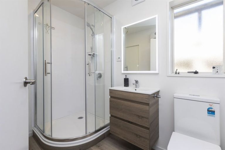 Photo of property in 1/411 Main Road North, Redwood, Christchurch, 8051