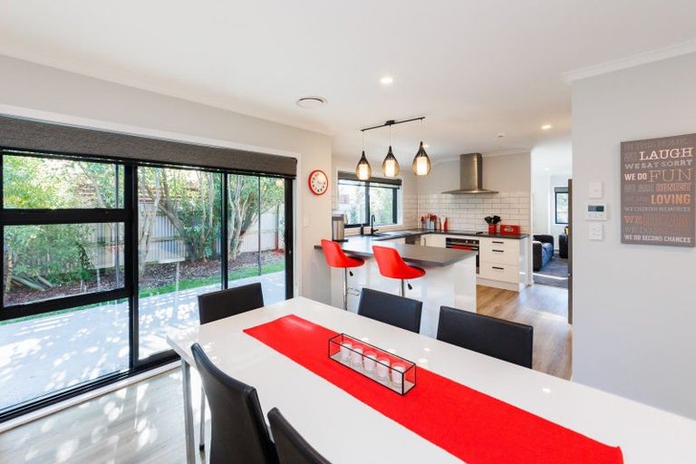 Photo of property in 26 Kimberley Grove, Westbrook, Palmerston North, 4412