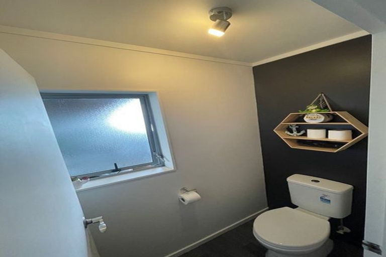 Photo of property in 8a Mary Grace Place, Blenheim, 7201