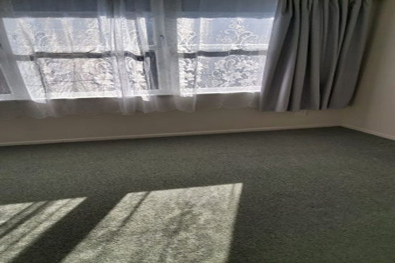 Photo of property in 2/32 Wallace Road, Papatoetoe, Auckland, 2025