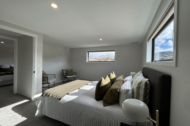 Photo of property in 19 Walton Way, Lower Shotover, 9304