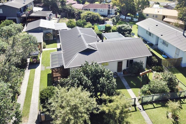 Photo of property in 14 Bishoprick Crescent, Te Puke, 3119