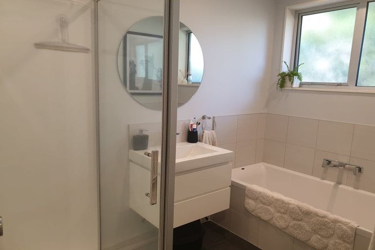 Photo of property in 2/110b Withells Road, Avonhead, Christchurch, 8042