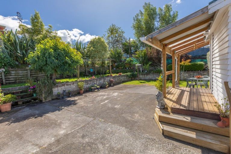 Photo of property in 36 Waverley Street, Waipawa, 4210