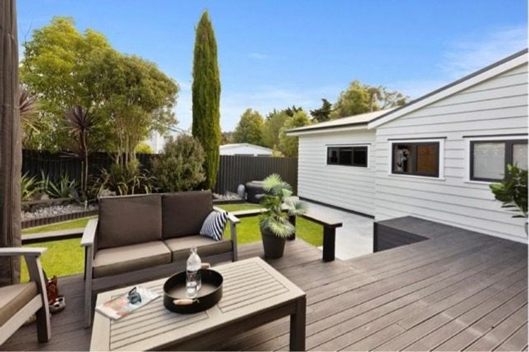 Photo of property in 54 Horoeka Street, Stokes Valley, Lower Hutt, 5019