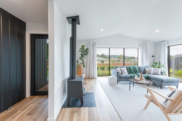 Photo of property in 24 Genia Drive, Wakefield, 7025