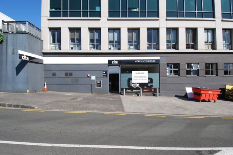 Photo of property in 18 Normanby Road, Normanby, Hawera, 4675