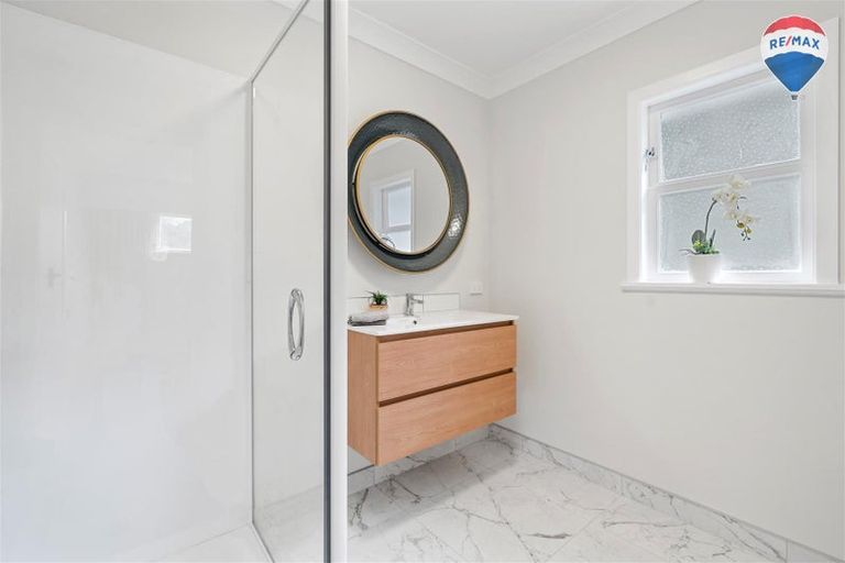 Photo of property in 76 Raukawa Street, Stokes Valley, Lower Hutt, 5019