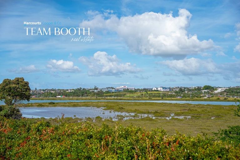 Photo of property in 2/5 Francis Street, Hauraki, Auckland, 0622