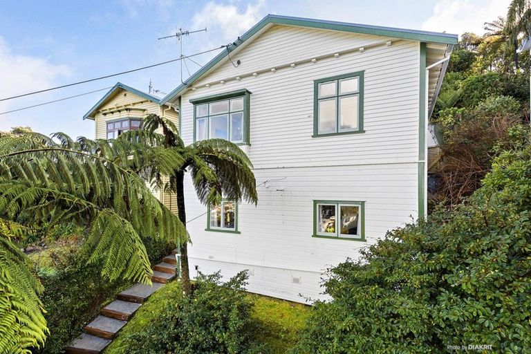 Photo of property in 54 Pembroke Road, Northland, Wellington, 6012