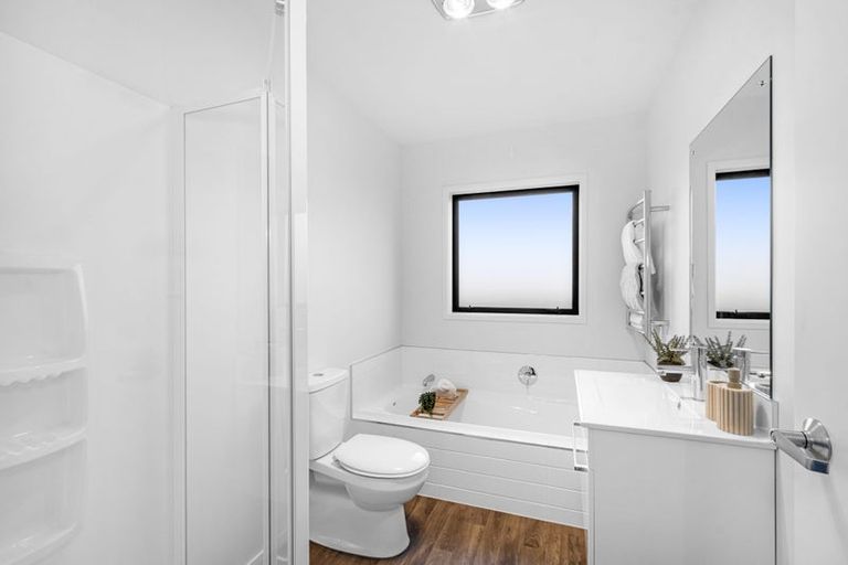 Photo of property in 12 Meyer Crescent, Halswell, Christchurch, 8025