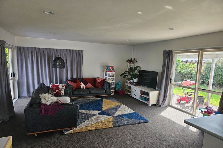 Photo of property in 1 Green Lane, Pukekohe, 2120