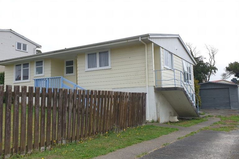 Photo of property in 55 Westmeath Street, Waitangirua, Porirua, 5024