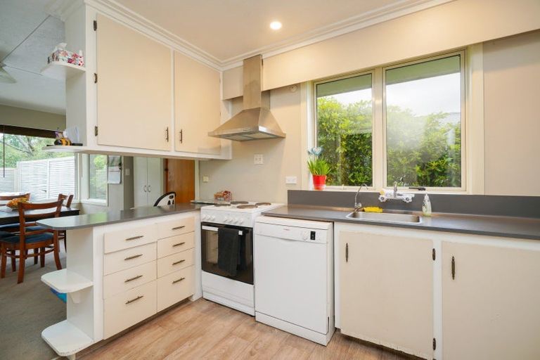 Photo of property in 44 West Plains Road, Waikiwi, Invercargill, 9810