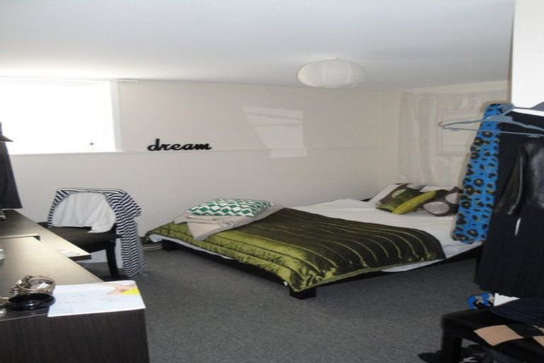 Photo of property in 108a Austin Street, Mount Victoria, Wellington, 6011