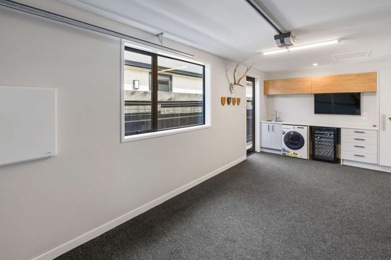 Photo of property in 27 Tangaroa Place, Poike, Tauranga, 3112