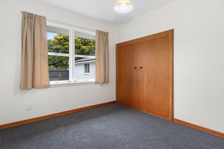 Photo of property in 122 Glandovey Road, Strowan, Christchurch, 8052