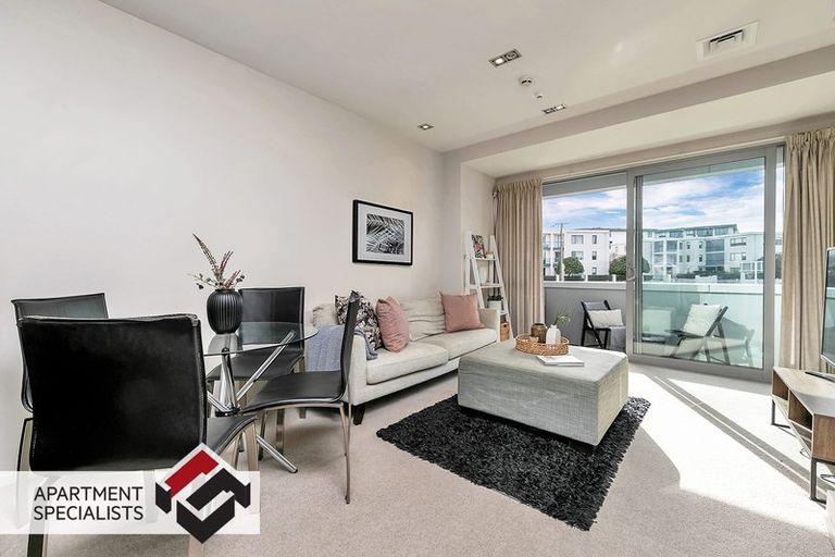 Photo of property in Shoal Haven Apartments, 112a/130 Anzac Street, Takapuna, Auckland, 0622