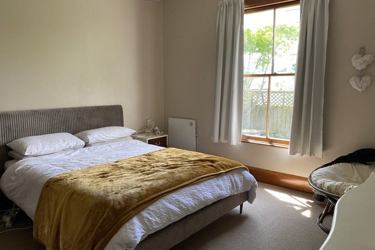 Photo of property in 35 Ross Street, Woodville, 4920