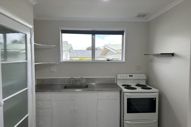 Photo of property in 17 Iti Street, Otaki, 5512