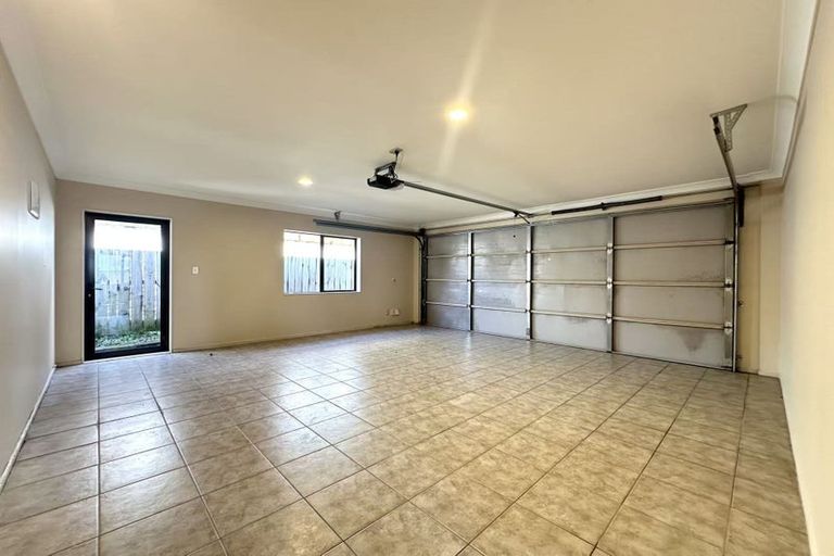 Photo of property in 15 Janway Avenue, Flat Bush, Auckland, 2016