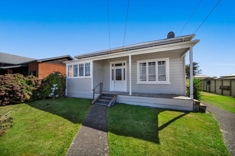 Photo of property in 97 Wilson Street, Hawera, 4610