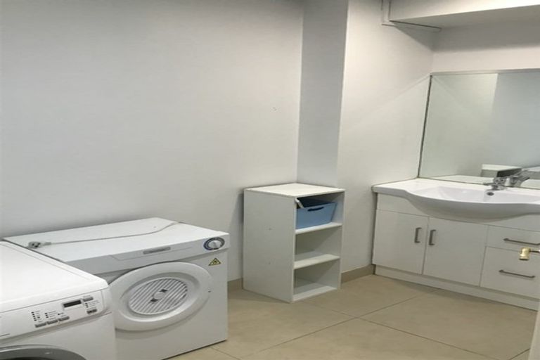 Photo of property in Courtenay Apartments, 409/120 Courtenay Place, Te Aro, Wellington, 6011